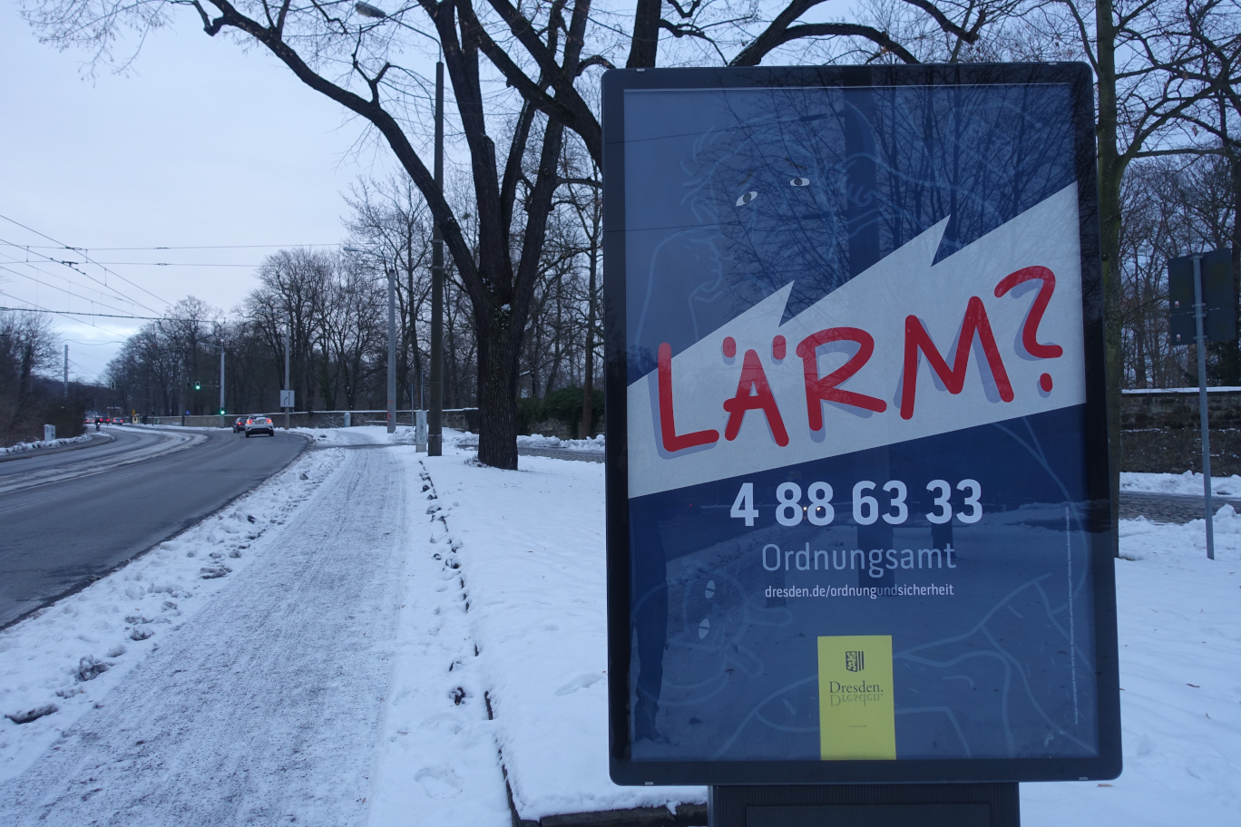 Werbeplakat der Stadt zur Lärmbelästigungs-Kampagne